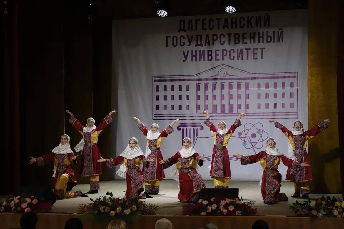 Зарема Бутаева посетила Дагестанский государственный университет в преддверии Дня российского студенчества.